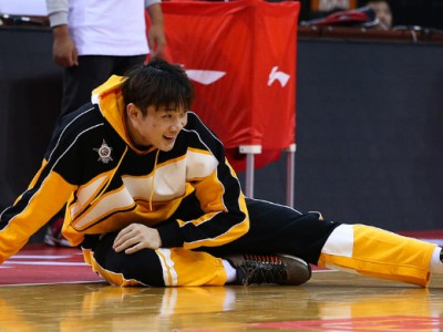 全明星赛赛后再迎强敌，丹佛掘金门线救险，主帅态度——悬念犹存，更衣室氛围转暖的简单介绍-九游网页版