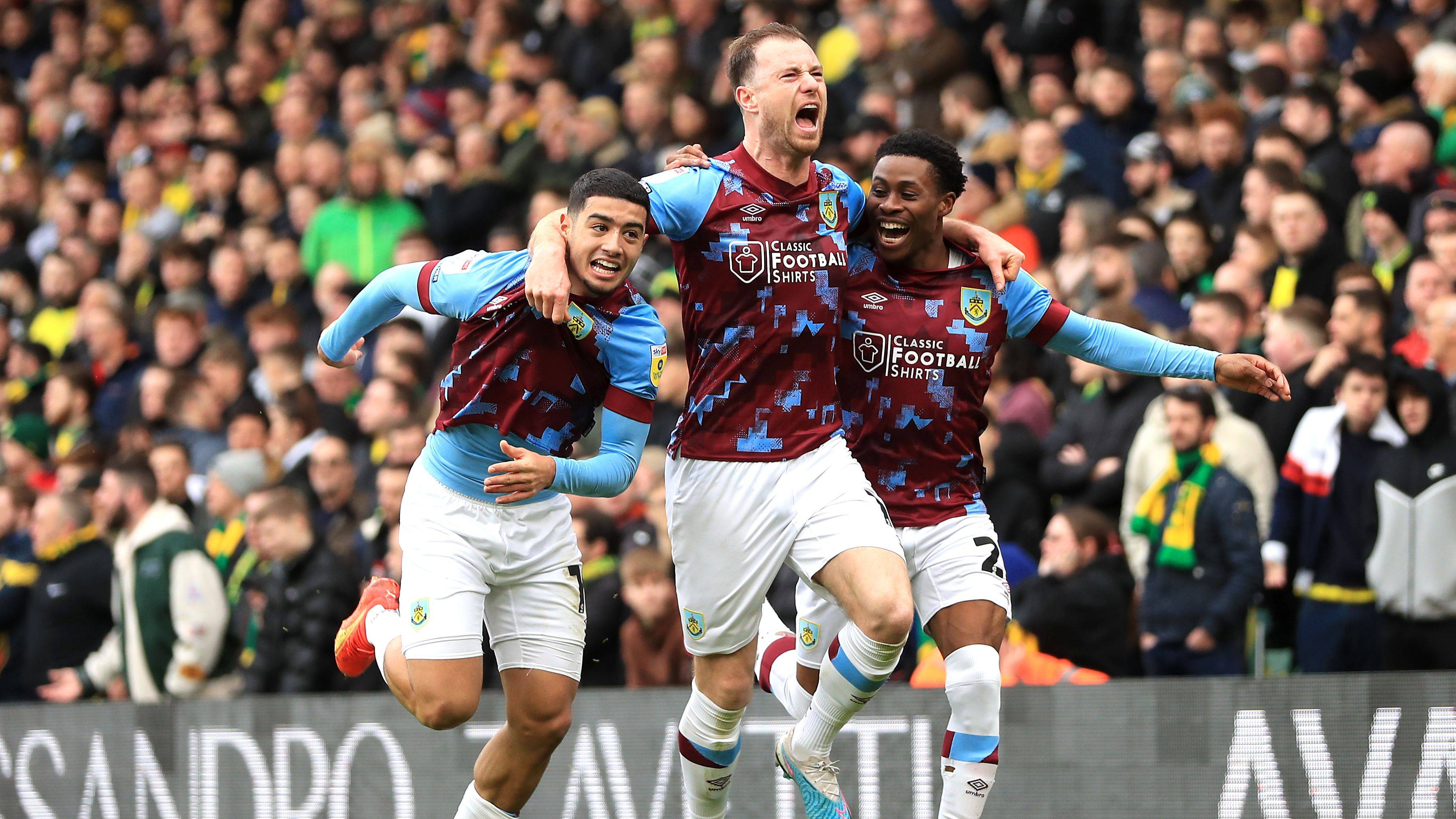 关于赛地聚焦:欧联赛前热度飙升,金州勇士防线松动,震撼外界,阵容厚度经受考验的信息 关于赛地聚焦:欧联赛前热度飙升,金州勇士防线松动,震撼外界,阵容厚度经受考验的信息