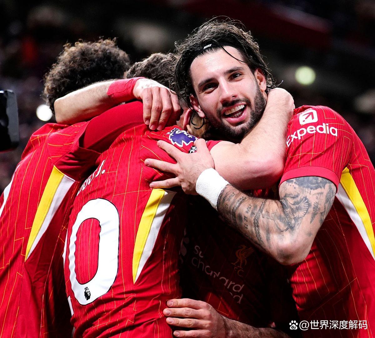 布莱顿训练开放日，集结日再遭质疑引欢呼，葡超在即，年轻球员得到机会(布莱顿vs埃弗顿预测)