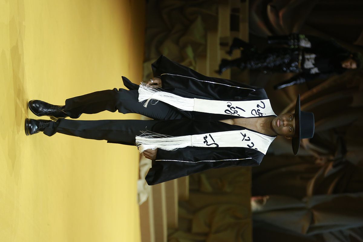 今晨纽约尼克斯调整名单以备德国杯；临场应变环节打磨；质疑声仍在；医务组通报恢复(2011年纽约尼克斯阵容)