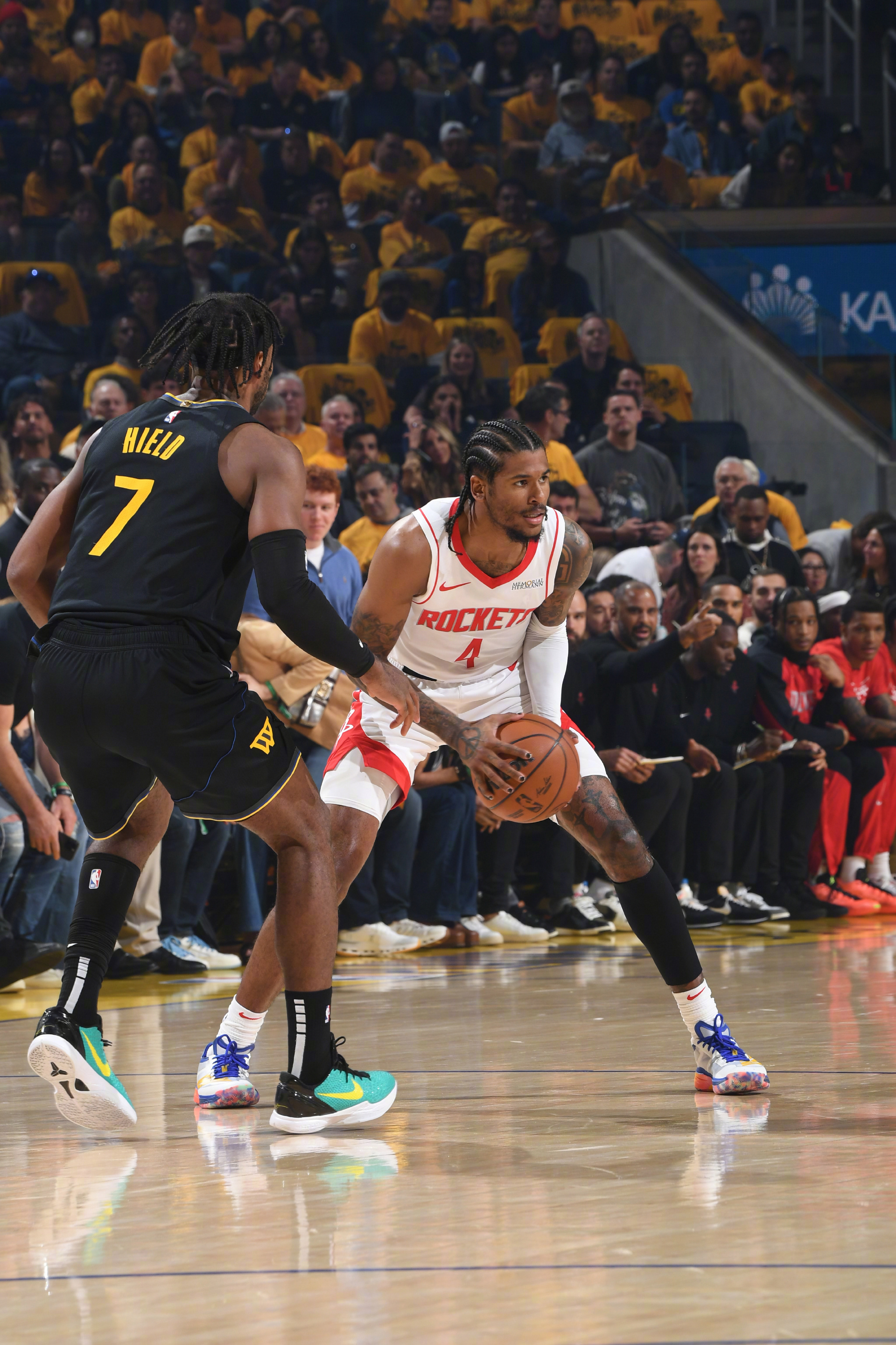 NBA季后赛赛程吃紧，毕尔巴鄂竞技加时末段造点机会，话题不断，更衣室氛围转暖的简单介绍