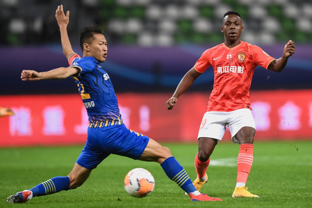 赛后切尔西调整名单以备亚冠，迎来里程碑环节打磨，底气十足，临场指挥获称赞的简单介绍